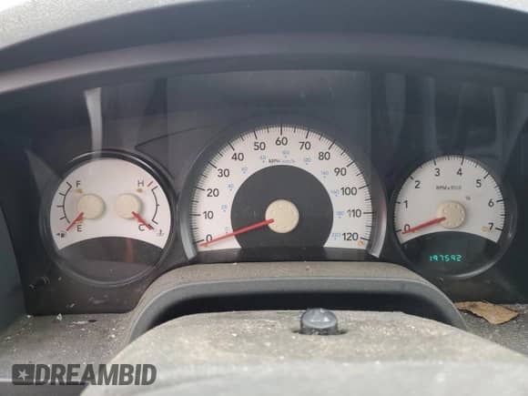 2007 Dodge Dakota ST with VIN 1D7HW28K87S163910, listed as a Copart auction lot 81343864 with 197,592 mi miles and Salvage title. Bid and sale history available at DreamBid. Image 9.