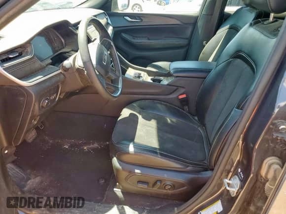 2023 Jeep Grand Cherokee Altitude X with VIN 1C4RJHAG1PC607936, listed as a Copart auction lot 63271175 with 30,732 mi miles and Salvage title. Bid and sale history available at DreamBid. Image 7.