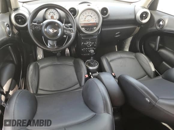 ✅ 2012 MINI Countryman S • VIN: WMWZC5C58CWL58240 • Лот: 92089235. Опубликован ранее на Copart с пробегом 107 290 миль. Бесплатный доступ к архиву аукционных продаж из США и подробный отчёт об истории автомобиля на DreamBid. Изображение 8.