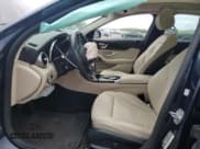 ✅ 2017 Mercedes-Benz C 300 • VIN: WDDWF4KB0HR252813 • Lot: 57310045. Wystawiony na Copart z przebiegiem 78 710 mil. Bezpłatny archiwum sprzedaży aukcyjnych z USA i szczegółowy raport historii pojazdu na DreamBid. Zdjęcie 7.