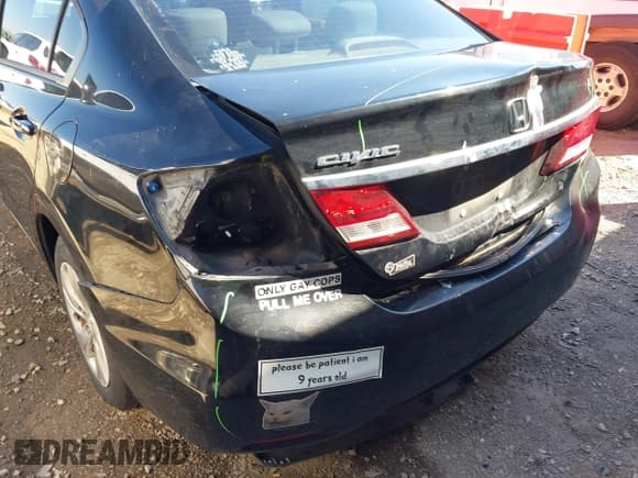 ✅ 2015 Honda Civic LX • VIN: 19XFB2F55FE707663 • Лот: 43317178. Опубликован ранее на IAAI с пробегом 178 445 миль. Бесплатный доступ к архиву аукционных продаж из США и подробный отчёт об истории автомобиля на DreamBid. Изображение 6.