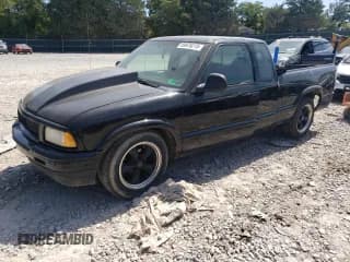 ✅ 1994 Chevrolet S-10 LS • VIN: 1GCCS19Z7RK112715 • Лот: 69978215. Опубликован ранее на Copart с пробегом 163 211 миль. Бесплатный доступ к архиву аукционных продаж из США и подробный отчёт об истории автомобиля на DreamBid. Изображение 1.