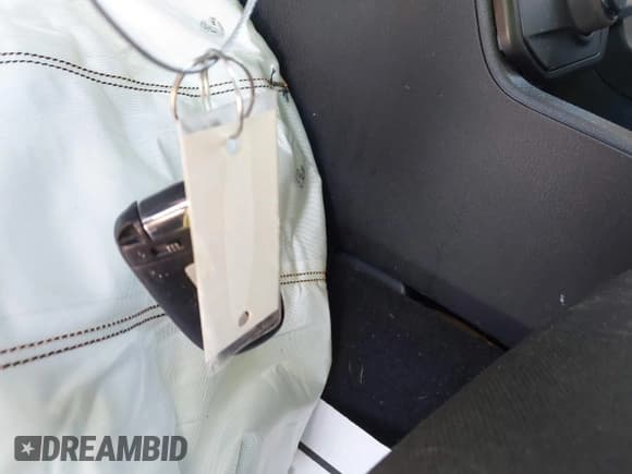 ✅ 2023 Jeep Renegade Latitude • VIN: ZACNJDB10PPP56686 • Lot: 42673554. Listed on IAAI with 18,621 mi. Free auction sales archive from the USA and detailed vehicle history report at DreamBid. Image 11.