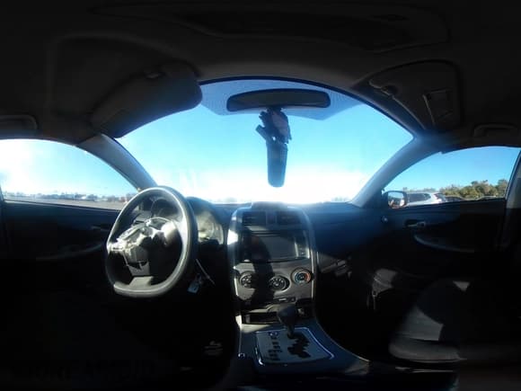 ✅ 2013 Toyota Corolla LE • VIN: 5YFBU4EE8DP202962 • Lot: 43701903. Wystawiony na IAAI z przebiegiem 124 248 mil. Bezpłatny archiwum sprzedaży aukcyjnych z USA i szczegółowy raport historii pojazdu na DreamBid. Zdjęcie 21.