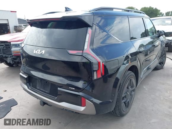 ✅ 2024 Kia EV9 GT-Line • VIN: KNDAEFS50R6034239 • Lot: 42683517. Wystawiony na IAAI z przebiegiem 5 709 mil. Bezpłatny archiwum sprzedaży aukcyjnych z USA i szczegółowy raport historii pojazdu na DreamBid. Zdjęcie 4.