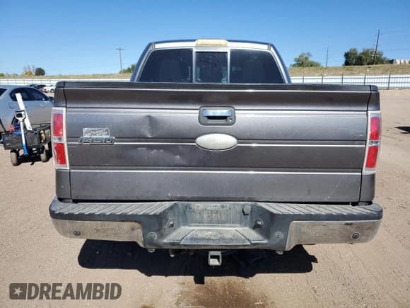 ✅ 2012 Ford F-150 Lariat • VIN: 1FTFW1CT0CFA35773 • Лот: 86322155. Опубликован ранее на Copart с пробегом 235 276 миль. Бесплатный доступ к архиву аукционных продаж из США и подробный отчёт об истории автомобиля на DreamBid. Изображение 6.