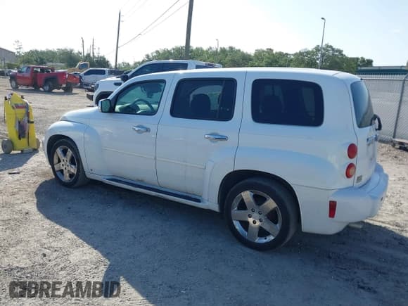 ✅ 2006 Chevrolet HHR LT • VIN: 3GNDA23P06S624439 • Lot: 42078559. Listed on IAAI with 272,915 mi. Free auction sales archive from the USA and detailed vehicle history report at DreamBid. Image 3.