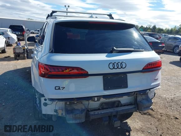 ✅ 2022 Audi Q7 Prestige • VIN: WA1VXBF77ND004266 • Лот: 43545871. Опубликован ранее на IAAI с пробегом 46 496 миль. Бесплатный доступ к архиву аукционных продаж из США и подробный отчёт об истории автомобиля на DreamBid. Изображение 17.