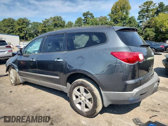 ✅ 2010 Chevrolet Traverse LS • VIN: 1GNLREEDXAJ257178 • Lot: 80210335. Wystawiony na Copart z przebiegiem Nie podano. Bezpłatny archiwum sprzedaży aukcyjnych z USA i szczegółowy raport historii pojazdu na DreamBid. Zdjęcie 2.