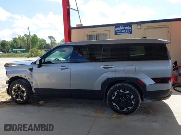 ✅ 2025 Hyundai Santa Fe SE • VIN: 5NMP14GL3SH129405 • Lot: 42752744. Listed on IAAI with 5,404 mi. Free auction sales archive from the USA and detailed vehicle history report at DreamBid. Image 15.