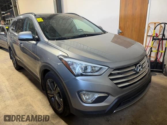 ✅ 2014 Hyundai Santa Fe Limited • VIN: KM8SRDHF3EU078721 • Лот: 92877755. Опубликован ранее на Copart с пробегом 146 659 миль. Бесплатный доступ к архиву аукционных продаж из США и подробный отчёт об истории автомобиля на DreamBid. Изображение 1.