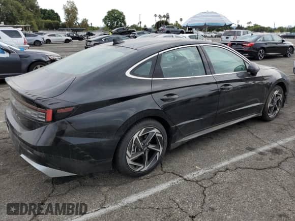 2024 Hyundai Sonata SEL z VIN KMHL14JA9RA416642, wystawiony jako Copart lot #80735975 z przebiegiem 2 731 mil mil oraz Szkoda całkowita • Salvage title. Historia ofert i sprzedaży dostępna na DreamBid. Obrazek 3.