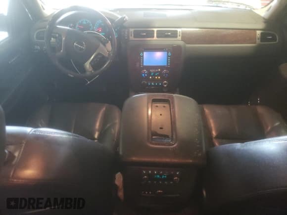 ✅ 2008 GMC Yukon XL • VIN: 1GKFK66868J249742 • Lot: 53739463. Wystawiony na Copart z przebiegiem 141 957 mil. Bezpłatny archiwum sprzedaży aukcyjnych z USA i szczegółowy raport historii pojazdu na DreamBid. Zdjęcie 8.