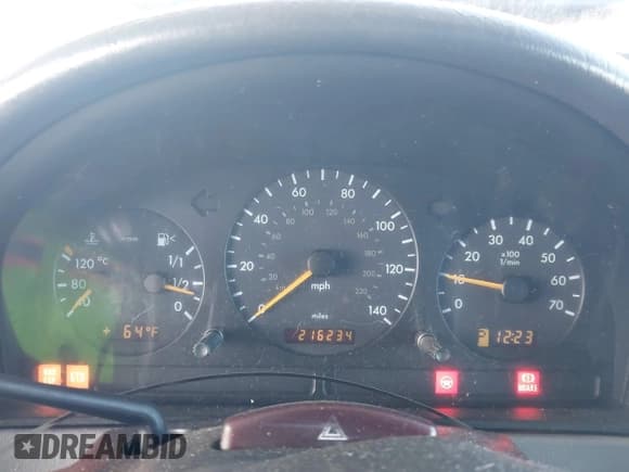 ✅ 2001 Mercedes-Benz M 320/430/500 • VIN: 4JGAB54E01A282116 • Lot: 43890152. Listed on IAAI with 216,234 mi. Free auction sales archive from the USA and detailed vehicle history report at DreamBid. Image 7.