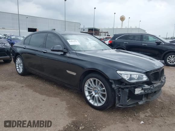 ✅ 2014 BMW 7 Series ALPINA B7 • VIN: WBAYE8C57ED134799 • Lot: 41891633. Wystawiony na IAAI z przebiegiem 96 411 mil. Bezpłatny archiwum sprzedaży aukcyjnych z USA i szczegółowy raport historii pojazdu na DreamBid. Zdjęcie 1.