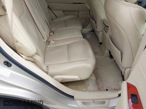 ✅ 2011 Lexus RX 350 • VIN: 2T2BK1BA3BC092367 • Lot: 41641965. Wystawiony na IAAI z przebiegiem 146 966 mil. Bezpłatny archiwum sprzedaży aukcyjnych z USA i szczegółowy raport historii pojazdu na DreamBid. Zdjęcie 8.