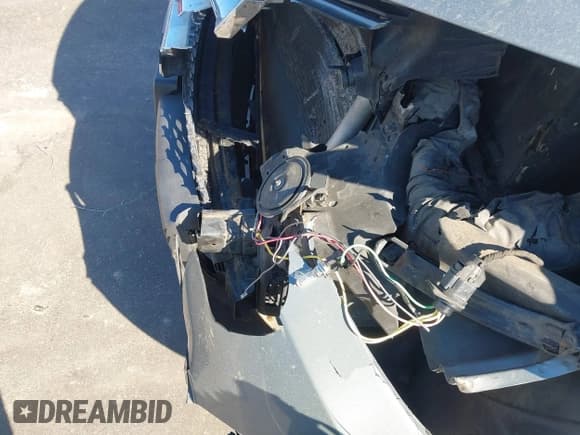 ✅ 2008 Hyundai Santa Fe GLS • VIN: 5NMSG73D68H198784 • Lot: 43586655. Listed on IAAI with 230,264 mi. Free auction sales archive from the USA and detailed vehicle history report at DreamBid. Image 14.