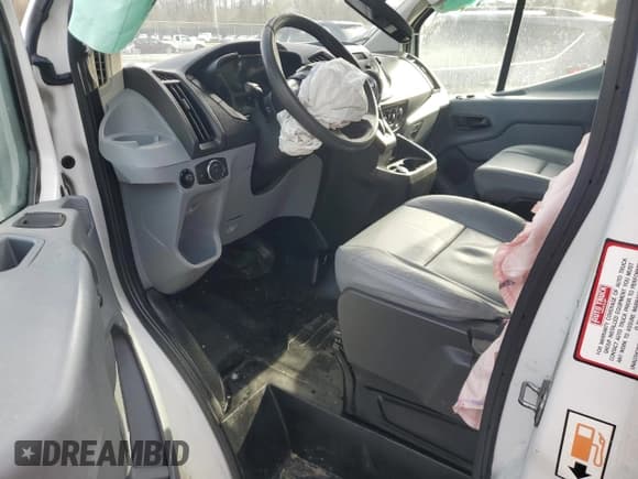 ✅ 2018 Ford Transit • VIN: 1FTBW2CM2JKA92784 • Lot: 45275575. Listed on Copart with 115,702 mi. Free auction sales archive from the USA and detailed vehicle history report at DreamBid. Image 8.