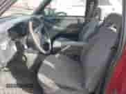 1996 Chevrolet S-10 LS с VIN 1GCDT14X8TK136181, выставлен на аукционе IAAI как лот 42342631 с пробегом 130 254 миль миль и . История ставок и продаж доступна на DreamBid. Изображение 5.