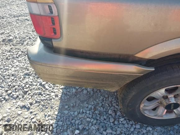 ✅ 2001 Isuzu Rodeo S • VIN: 4S2CK58W714300131 • Lot: 42993854. Wystawiony na IAAI z przebiegiem 332 181 mil. Bezpłatny archiwum sprzedaży aukcyjnych z USA i szczegółowy raport historii pojazdu na DreamBid. Zdjęcie 6.