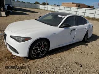 ✅ 2022 Alfa Romeo Giulia Ti • VIN: ZARFANBN5N7665638 • Lot: 84387725. Listed on Copart with 66,445 mi. Free auction sales archive from the USA and detailed vehicle history report at DreamBid. Image 1.