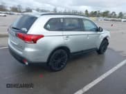 ✅ 2020 Mitsubishi Outlander ES • VIN: JA4AZ3A31LZ046189 • Lot: 41883894. Listed on IAAI with 97,857 mi. Free auction sales archive from the USA and detailed vehicle history report at DreamBid. Image 4.
