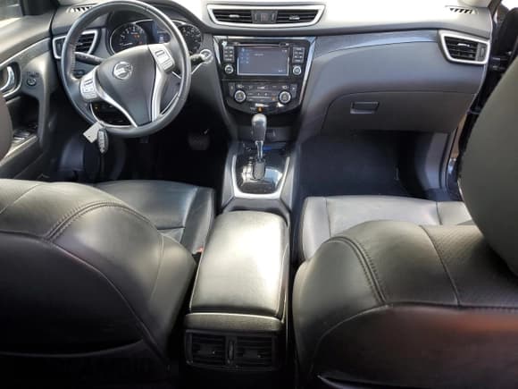 ✅ 2015 Nissan Rogue SL • VIN: 5N1AT2MV7FC784287 • Lot: 90625445. Wystawiony na Copart z przebiegiem 128 870 mil. Bezpłatny archiwum sprzedaży aukcyjnych z USA i szczegółowy raport historii pojazdu na DreamBid. Zdjęcie 8.