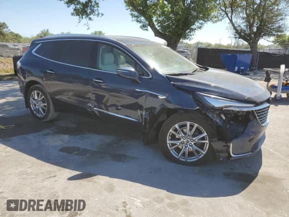 ✅ 2023 Buick Enclave Premium • VIN: 5GAERCKW2PJ145772 • Лот: 48629045. Опубликован ранее на Copart с пробегом 11 551 миль. Бесплатный доступ к архиву аукционных продаж из США и подробный отчёт об истории автомобиля на DreamBid. Изображение 4.