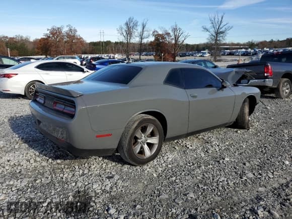 ✅ 2018 Dodge Challenger SXT Plus • VIN: 2C3CDZAG0JH321930 • Lot: 69458672. Wystawiony na Copart z przebiegiem 55 975 mil. Bezpłatny archiwum sprzedaży aukcyjnych z USA i szczegółowy raport historii pojazdu na DreamBid. Zdjęcie 3.