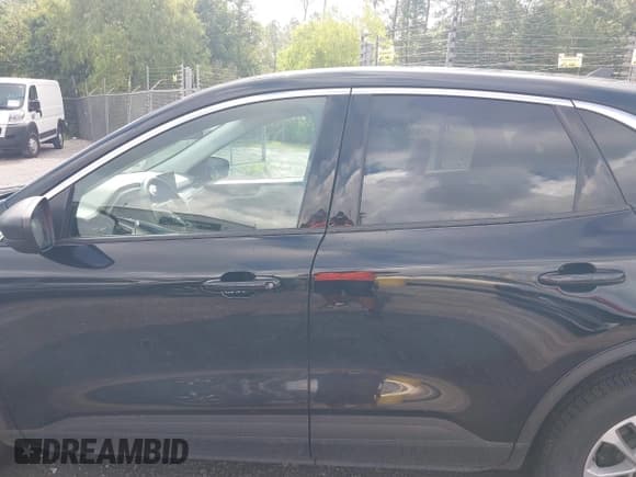 ✅ 2022 Ford Escape SE • VIN: 1FMCU9G6XNUB22778 • Lot: 42462098. Listed on IAAI with 36,083 mi. Free auction sales archive from the USA and detailed vehicle history report at DreamBid. Image 14.