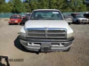 ✅ 1998 Dodge 1500 • VIN: 1B7HF16Y6WS764226 • Lot: 70737345. Wystawiony na Copart z przebiegiem 219 886 mil. Bezpłatny archiwum sprzedaży aukcyjnych z USA i szczegółowy raport historii pojazdu na DreamBid. Zdjęcie 5.