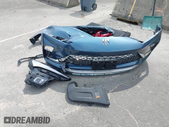 ✅ 2024 Buick Envista Avenir • VIN: KL47LCE21RB175225 • Lot: 42700576. Listed on IAAI with 12,659 mi. Free auction sales archive from the USA and detailed vehicle history report at DreamBid. Image 12.