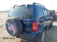 ✅ 2003 Jeep Liberty Limited • VIN: 1J4GL58K13W639573 • Lot: 42051549. Wystawiony na IAAI z przebiegiem 198 676 mil. Bezpłatny archiwum sprzedaży aukcyjnych z USA i szczegółowy raport historii pojazdu na DreamBid. Zdjęcie 4.
