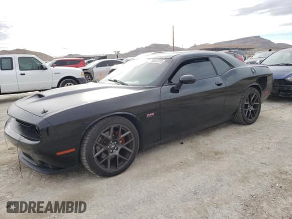 ✅ 2018 Dodge Challenger T/A • VIN: 2C3CDZBT7JH217091 • Lot: 79831213. Wystawiony na Copart z przebiegiem 63 921 mil. Bezpłatny archiwum sprzedaży aukcyjnych z USA i szczegółowy raport historii pojazdu na DreamBid. Zdjęcie 1.
