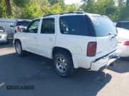 ✅ 2005 GMC Yukon Denali • VIN: 1GKEK63U55J250695 • Lot: 43119043. Listed on IAAI with 210,542 mi. Free auction sales archive from the USA and detailed vehicle history report at DreamBid. Image 3.