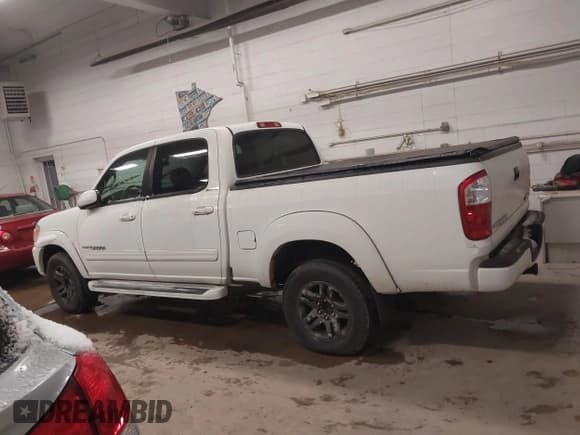 ✅ 2006 Toyota Tundra Limited • VIN: 5TBDT48146S525123 • Lot: 43803235. Listed on IAAI with 170,103 mi. Free auction sales archive from the USA and detailed vehicle history report at DreamBid. Image 14.