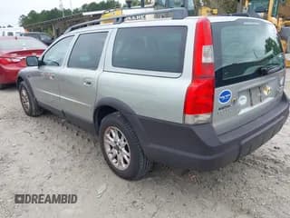 ✅ 2004 Volvo V70 XC Cross Country • VIN: YV1SZ59HX41129118 • Лот: 43544923. Опубликован ранее на IAAI с пробегом 263 586 миль. Бесплатный доступ к архиву аукционных продаж из США и подробный отчёт об истории автомобиля на DreamBid. Изображение 3.