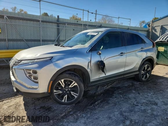 ✅ 2024 Mitsubishi Eclipse Cross SE • VIN: JA4ATWAA3RZ059374 • Lot: 91124095. Wystawiony na Copart z przebiegiem 44 091 mil. Bezpłatny archiwum sprzedaży aukcyjnych z USA i szczegółowy raport historii pojazdu na DreamBid. Zdjęcie 1.