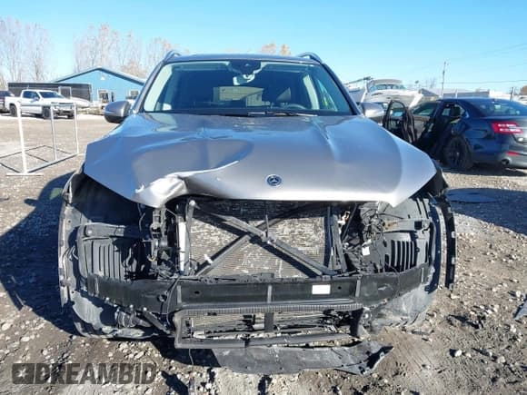 ✅ 2020 Mercedes-Benz GLE 350 • VIN: 4JGFB4KB6LA013405 • Lot: 43588685. Listed on IAAI with 41,775 mi. Free auction sales archive from the USA and detailed vehicle history report at DreamBid. Image 6.