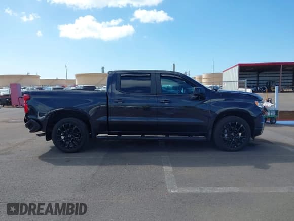 ✅ 2023 Chevrolet Silverado 1500 RST • VIN: 1GCPADEDXPZ300620 • Лот: 41604025. Опубликован ранее на IAAI с пробегом 9 759 миль. Бесплатный доступ к архиву аукционных продаж из США и подробный отчёт об истории автомобиля на DreamBid. Изображение 13.