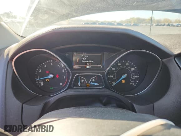 ✅ 2018 Ford Focus SE • VIN: 1FADP3FE7JL210442 • Lot: 90949905. Listed on Copart with 85,690 mi. Free auction sales archive from the USA and detailed vehicle history report at DreamBid. Image 9.