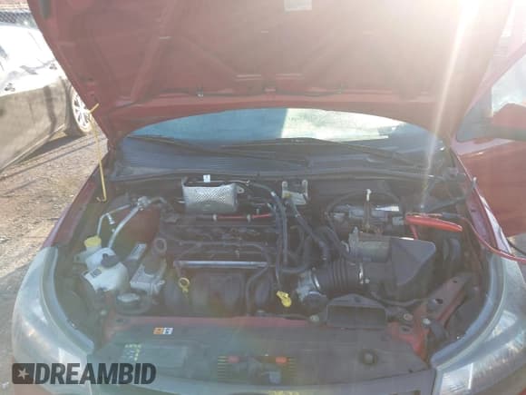 ✅ 2009 Ford Focus SES • VIN: 1FAHP33N89W161736 • Lot: 43467625. Wystawiony na IAAI z przebiegiem 117 051 mil. Bezpłatny archiwum sprzedaży aukcyjnych z USA i szczegółowy raport historii pojazdu na DreamBid. Zdjęcie 10.