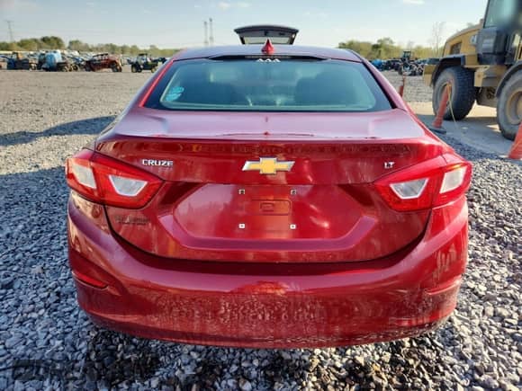 ✅ 2017 Chevrolet Cruze LT • VIN: 1G1BE5SM7H7214423 • Лот: 84223195. Опубликован ранее на Copart с пробегом 76 792 миль. Бесплатный доступ к архиву аукционных продаж из США и подробный отчёт об истории автомобиля на DreamBid. Изображение 6.