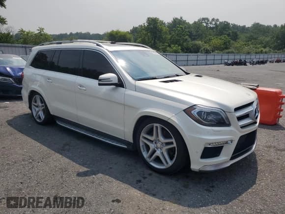 ✅ 2013 Mercedes-Benz GL 550 • VIN: 4JGDF7DE0DA244919 • Lot: 67597465. Wystawiony na Copart z przebiegiem 123 615 mil. Bezpłatny archiwum sprzedaży aukcyjnych z USA i szczegółowy raport historii pojazdu na DreamBid. Zdjęcie 4.