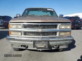 ✅ 1994 Chevrolet Silverado 2500 • VIN: 1GCFK24K3RE150468 • Lot: 89776605. Wystawiony na Copart z przebiegiem 266 823 mil. Bezpłatny archiwum sprzedaży aukcyjnych z USA i szczegółowy raport historii pojazdu na DreamBid. Zdjęcie 5.