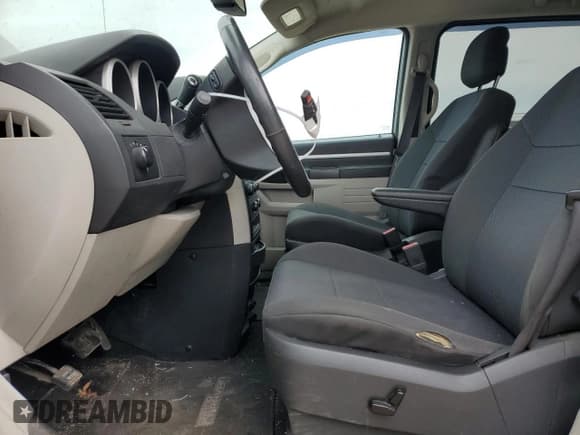 ✅ 2010 Dodge Grand Caravan SE • VIN: 2D4RN4DEXAR276864 • Lot: 53788875. Listed on Copart with 222,475 mi. Free auction sales archive from the USA and detailed vehicle history report at DreamBid. Image 7.