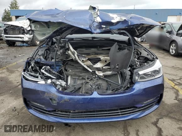 ✅ 2018 BMW 6 Series 640i xDrive • VIN: WBAJV6C52JBK07315 • Лот: 89479665. Опубликован ранее на Copart с пробегом 73 885 миль. Бесплатный доступ к архиву аукционных продаж из США и подробный отчёт об истории автомобиля на DreamBid. Изображение 5.