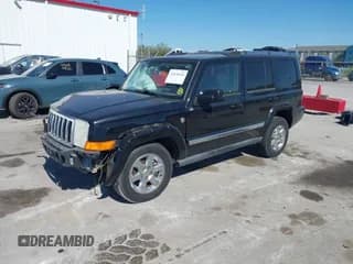 ✅ 2006 Jeep Commander Limited • VIN: 1J8HG58N26C338821 • Lot: 43420430. Wystawiony na IAAI z przebiegiem 224 054 mil. Bezpłatny archiwum sprzedaży aukcyjnych z USA i szczegółowy raport historii pojazdu na DreamBid. Zdjęcie 2.