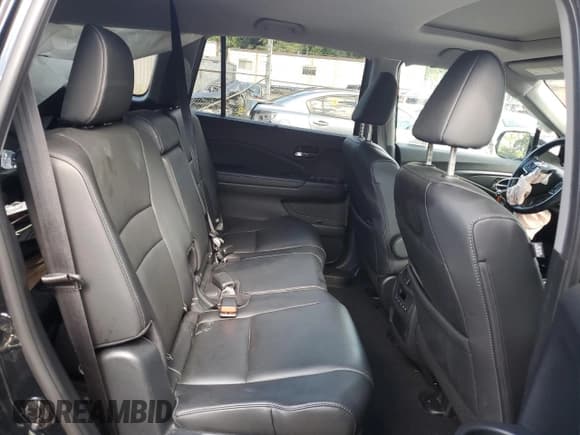 ✅ 2021 Honda Pilot Special Edition • VIN: 5FNYF6H25MB004613 • Lot: 80061955. Listed on Copart with 81,459 mi. Free auction sales archive from the USA and detailed vehicle history report at DreamBid. Image 11.