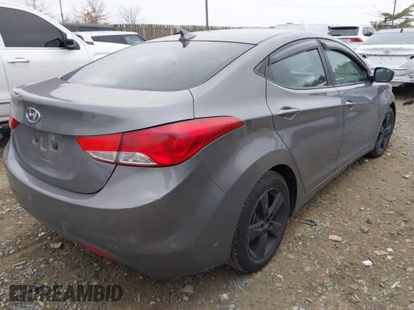 ✅ 2013 Hyundai Elantra Limited • VIN: 5NPDH4AE4DH357508 • Lot: 43769585. Listed on IAAI with 172,913 mi. Free auction sales archive from the USA and detailed vehicle history report at DreamBid. Image 4.